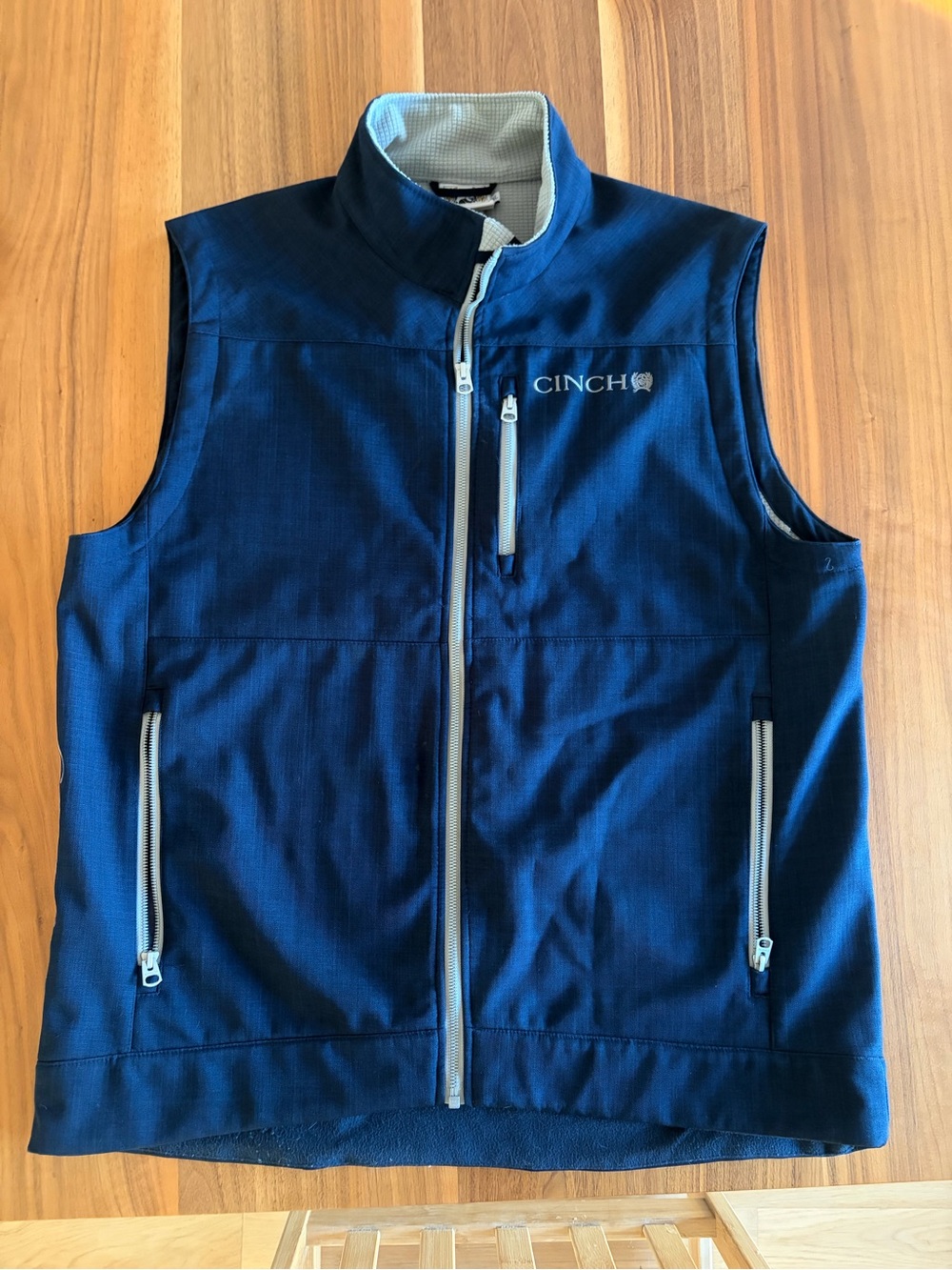 Cinch Men’s Navy Blue Softshell Vest